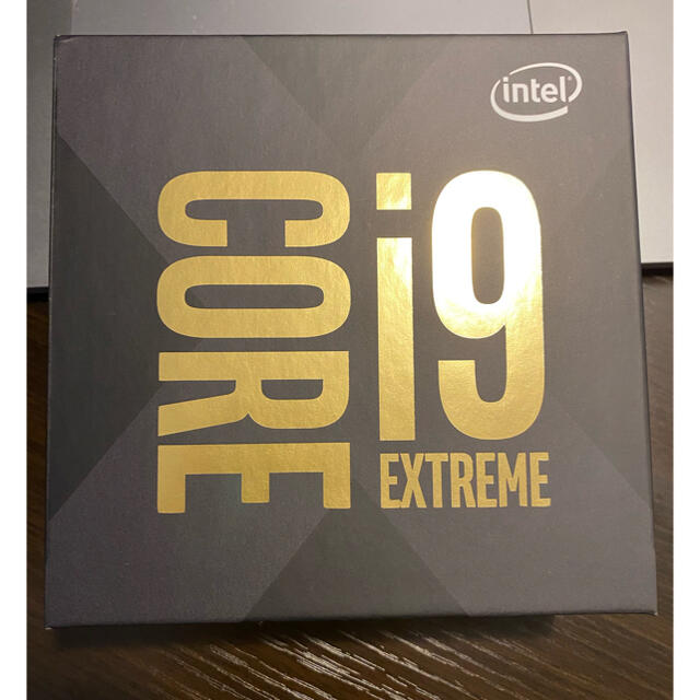 Intel i9-10980XE BOX 新品未開封