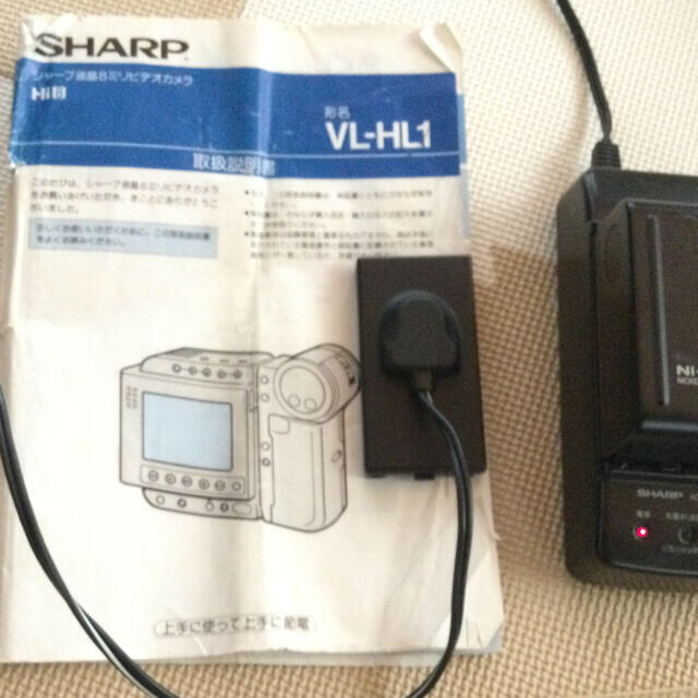 SHARP(シャープ)の(SHARP)液晶　8ミリ　ビデオカメラ　VL-HL1(1100) スマホ/家電/カメラのカメラ(ビデオカメラ)の商品写真