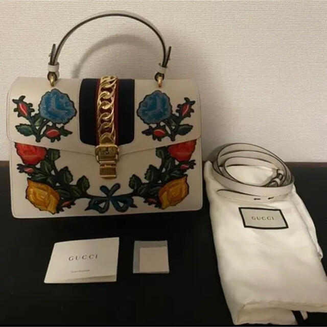 たな47様専用 グッチ ローズ柄 シルヴィ バッグ 高価値セリー photo たな47様専用 グッチ ローズ柄 シルヴィ バッグ 高価値セリー photo