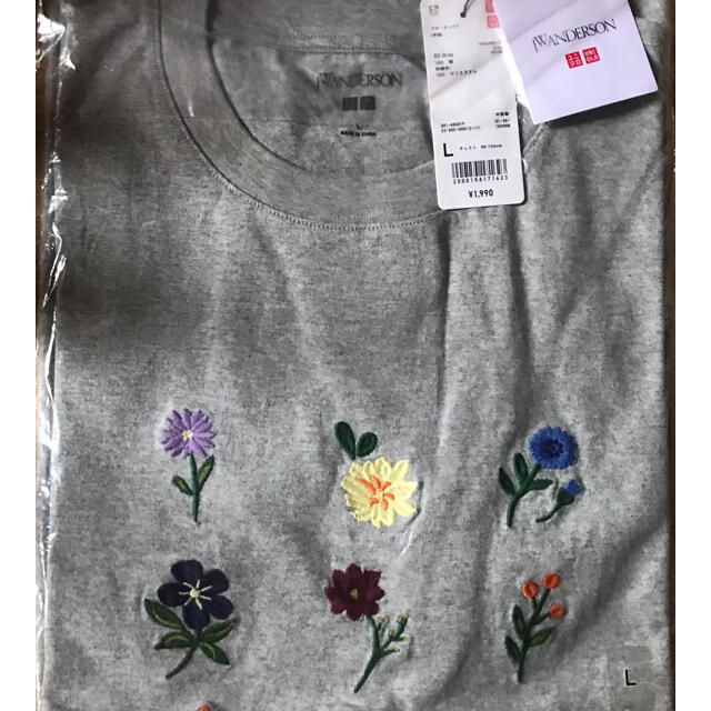 UNIQLO(ユニクロ)のユニクロ　JWアンダーソン　クルーネックＴシャツ　Lサイズ メンズのトップス(Tシャツ/カットソー(半袖/袖なし))の商品写真