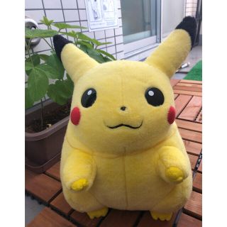 トミー(TOMMY)のポケモン　ピカチュウ  等身大　ぬいぐるみ　初代(ぬいぐるみ)