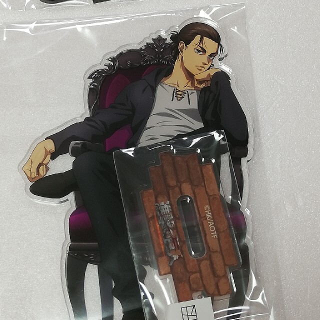 新品未開封★進撃の巨人★最新アクリルスタンド全4種類セット!★キャラウムカフェ★ 新品未開封★進撃の巨人★最新アクリルスタンド全4種類セット!★キャラウムカフェ★