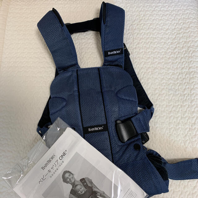 愛用 BABYBJORN - ベビービョルン ベビーキャリアONE + 抱っこひも ...