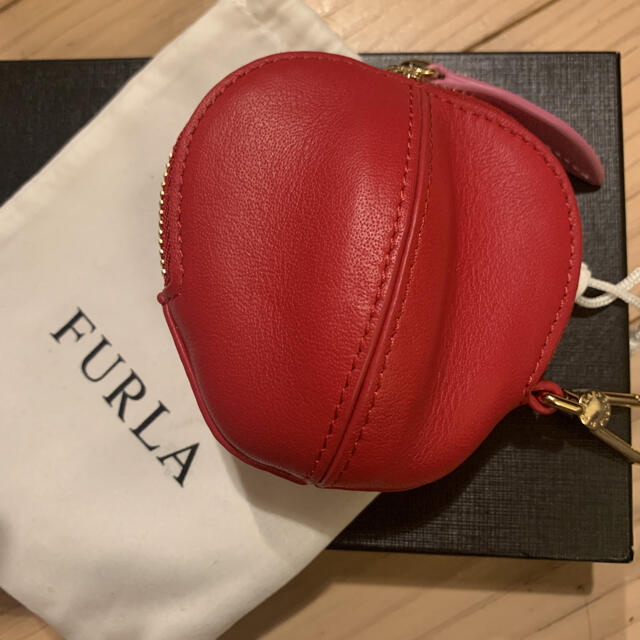 Furla(フルラ)のFURLA コインケース　りんご レディースのファッション小物(コインケース)の商品写真