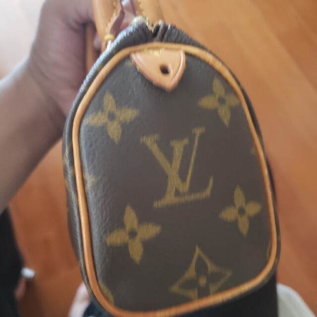 LV ルイヴィトン　ショルダーバッグ バッグ　bug