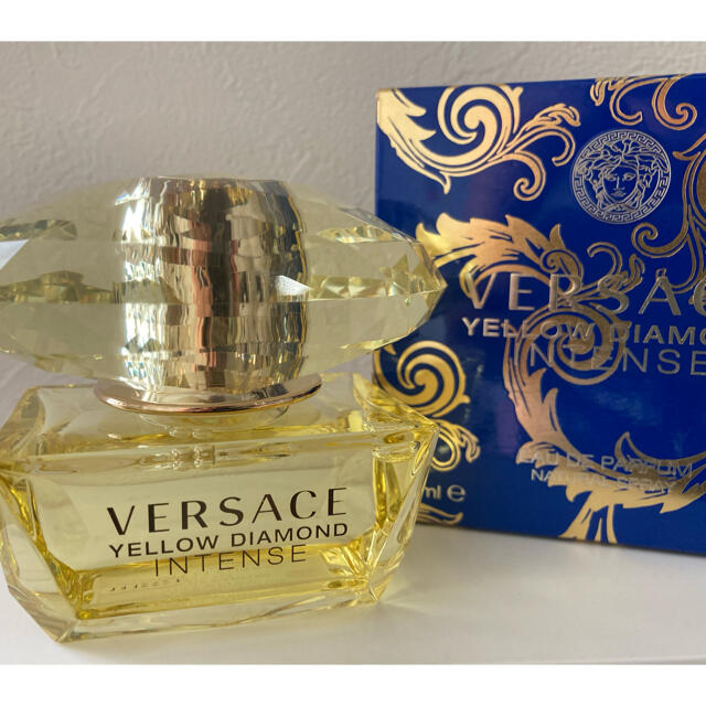 VERSACE(ヴェルサーチ)のヴェルサーチ 香水 50ml コスメ/美容の香水(ユニセックス)の商品写真