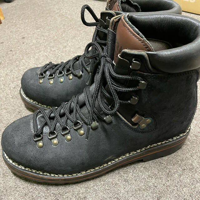 アイガーエース Eigerace Mountainboots 28センチ - 登山用品