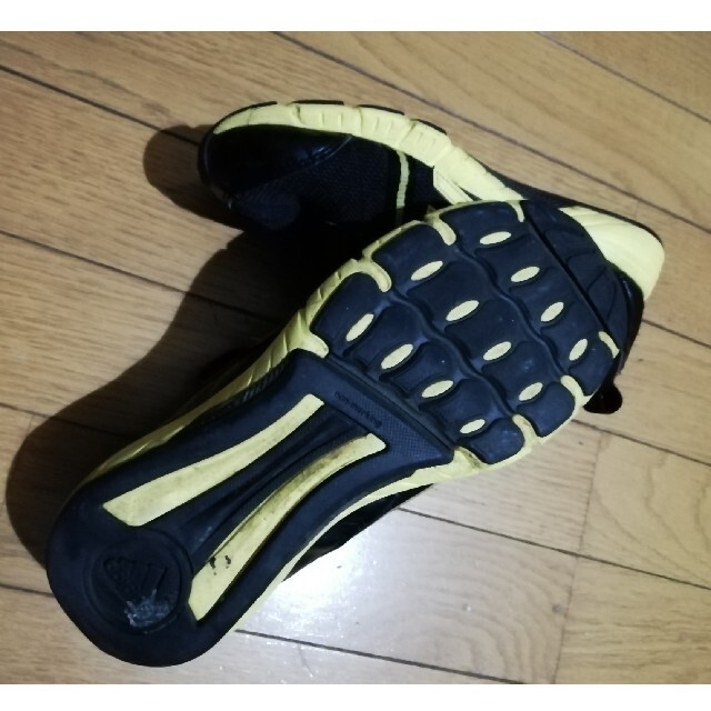 adidas(アディダス)のadidas ジュニア スニーカー22.5cm マジックテープ キッズ/ベビー/マタニティのキッズ靴/シューズ(15cm~)(スニーカー)の商品写真