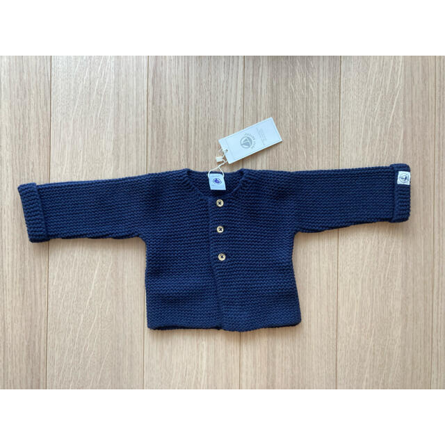 PETIT BATEAU(プチバトー)の【新品箱入り】Petit Bateau プチバトー　ニットカーディガン　 キッズ/ベビー/マタニティのベビー服(~85cm)(ニット/セーター)の商品写真