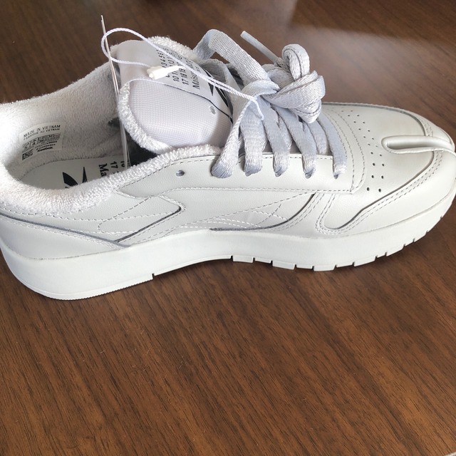 Maison Margiela × Reebokメゾンマルジェラ × リーボック