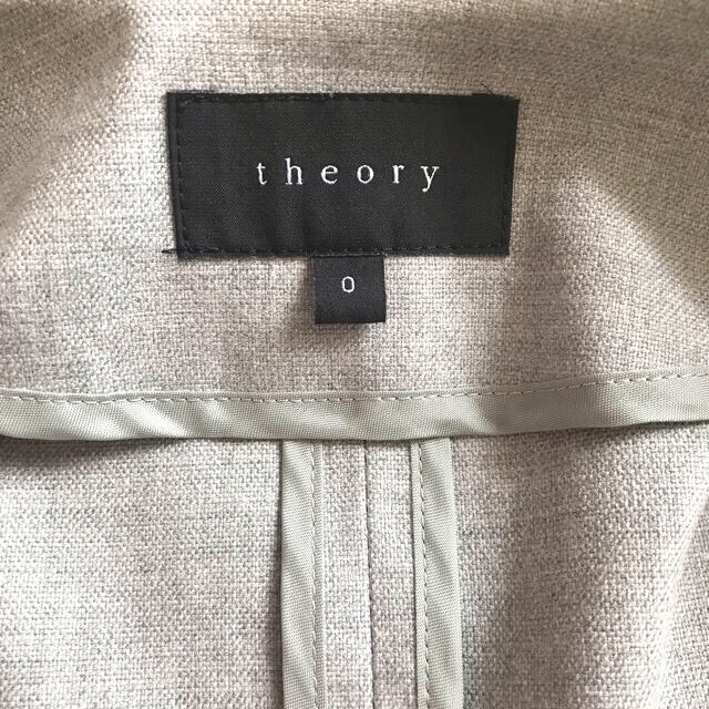 theory(セオリー)の❤️セオリージャケット❤️薄いグレー美品　お値下げ価格最終早い者勝ち レディースのジャケット/アウター(ノーカラージャケット)の商品写真