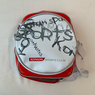 コナミ(KONAMI)のコナミスポーツクラブ　エナメルバッグ　鞄(レッスンバッグ)