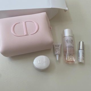 ディオール(Dior)のカプチュールトータル　オファー(コフレ/メイクアップセット)