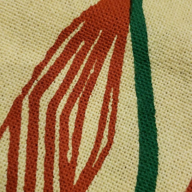 チャイハネ(チャイハネ)の❀チャイハネ❀葉柄　布 ハンドメイドの素材/材料(生地/糸)の商品写真