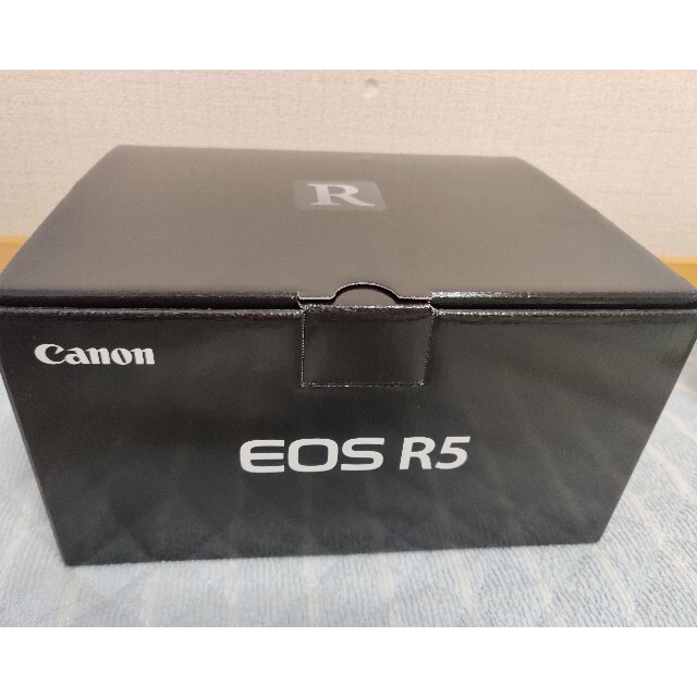 新品 Canon EOS R5 ボディスマホ/家電/カメラ