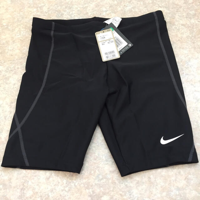 NIKE(ナイキ)のNIKE ナイキ　男の子　男児　水着　スイムウェア　新品　タグ付　ロング　170 キッズ/ベビー/マタニティのキッズ服男の子用(90cm~)(水着)の商品写真