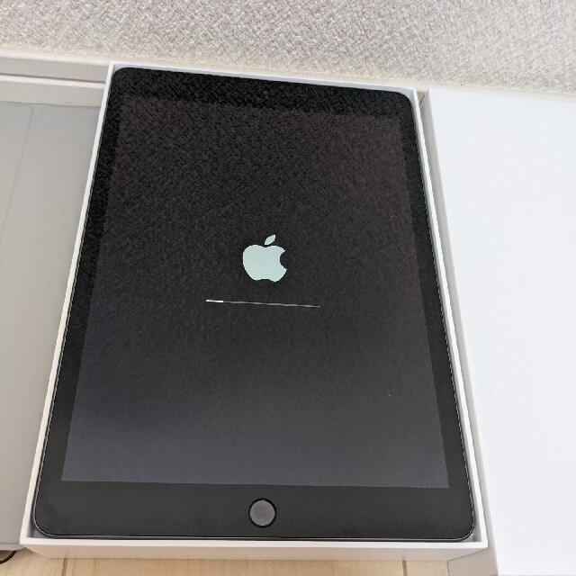 美品☆iPad☆第8世代 128GB MYLD2J/A