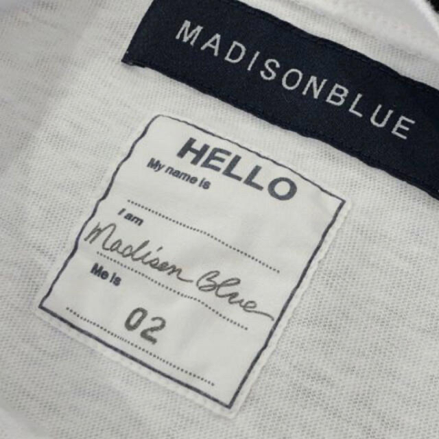 MADISONBLUE(マディソンブルー)のMADISONBLUE マディソンブルー Tシャツ Ｈｅｌｌｏ ホワイト 2 レディースのトップス(Tシャツ(半袖/袖なし))の商品写真