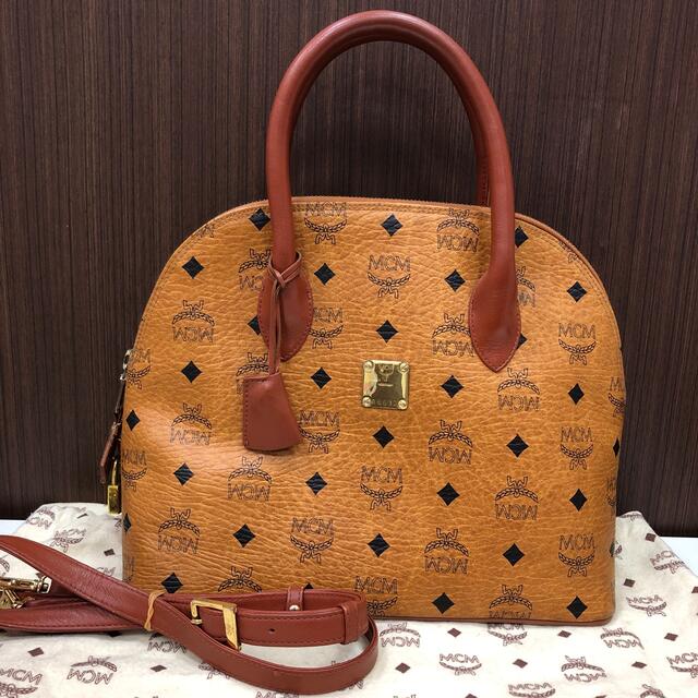 MCM(エムシーエム)のMCM ハンド　ショルダーバッグ レディースのバッグ(ショルダーバッグ)の商品写真