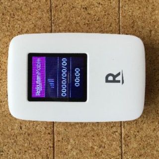 ラクテン(Rakuten)のRakuten WiFi Pocket ホワイト(PC周辺機器)