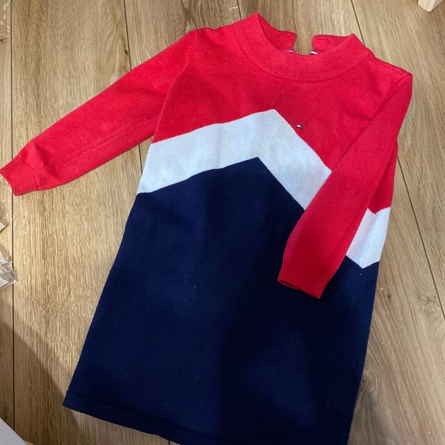 TOMMY HILFIGER(トミーヒルフィガー)のtommy ニット　ワンピース92 90 キッズ/ベビー/マタニティのキッズ服女の子用(90cm~)(ワンピース)の商品写真