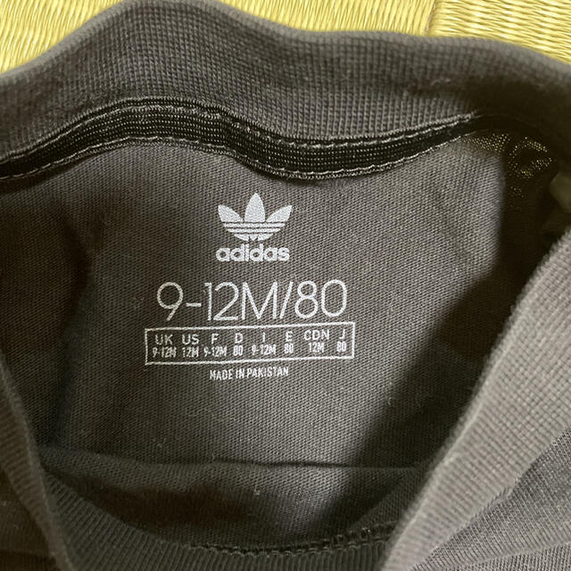 adidas(アディダス)のアディダスＴシャツ　80   キッズ/ベビー/マタニティのベビー服(~85cm)(Ｔシャツ)の商品写真