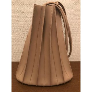 ヌナ バッグの通販 41点 Nunaのレディースを買うならラクマ ヌナ バッグの通販 41点 Nunaのレディースを買うならラクマ
