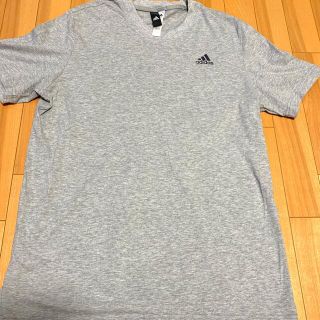 アディダス(adidas)のアディダスTシャツ(Tシャツ/カットソー(半袖/袖なし))