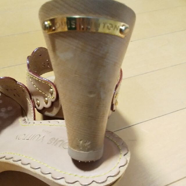 LOUIS VUITTON(ルイヴィトン)のルイヴィトンサンダル レディースの靴/シューズ(サンダル)の商品写真