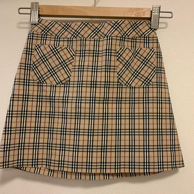 BURBERRY(バーバリー)のhiii様　バーバリー  チェック　スカート　120 キッズ/ベビー/マタニティのキッズ服女の子用(90cm~)(スカート)の商品写真