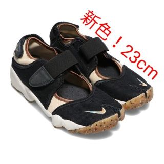 新色！NIKE AIR RIFT ナイキ エアリフト 23cm 黒 ブラック(サンダル)