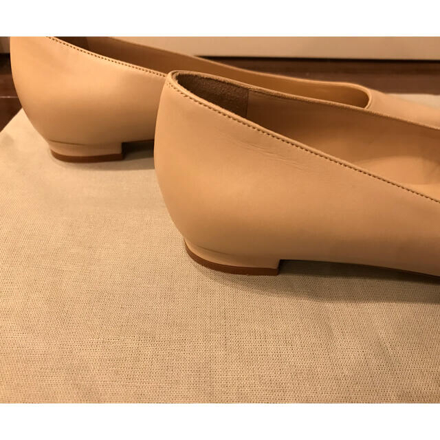 MANOLO BLAHNIK(マノロブラニク)のmanolo blahnik  マノロブラニク　フラット BB FLAT レディースの靴/シューズ(ローファー/革靴)の商品写真