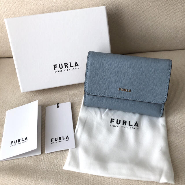 Furla(フルラ)の付属品全てあり新品★FURLA 定価28,600円 バビロン ブルーベージュ レディースのファッション小物(財布)の商品写真