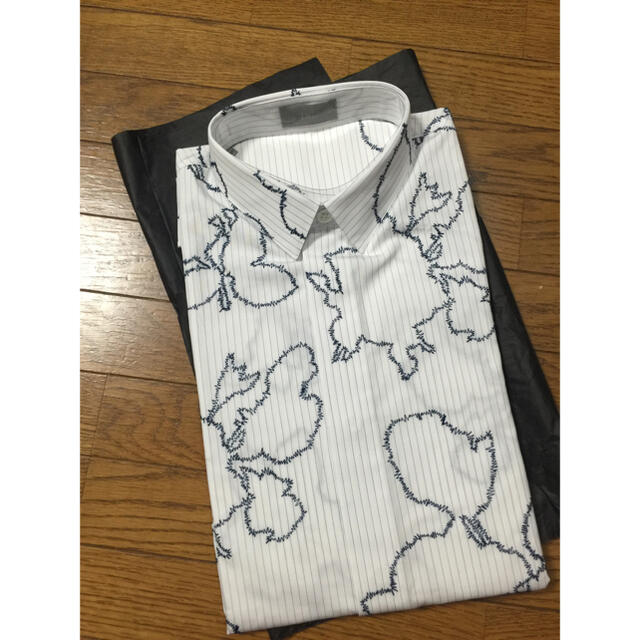 DIOR HOMME(ディオールオム)の美品定価22万ディオールオム薔薇刺繍シャツ37 dior  homme メンズのトップス(シャツ)の商品写真