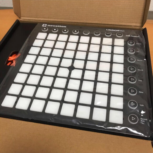 launchpad MK2 楽器のDTM/DAW(MIDIコントローラー)の商品写真