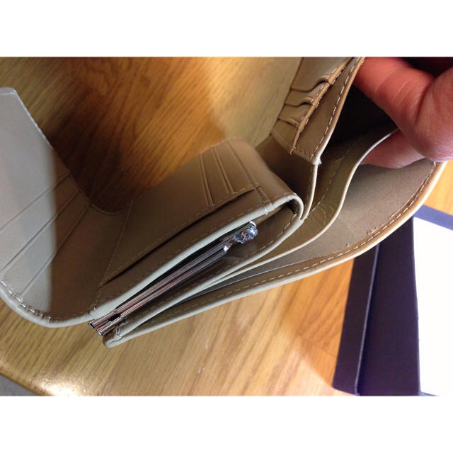 4℃(ヨンドシー)の値下げ！新品✨4℃ 小銭いれつき折財布 レディースのファッション小物(財布)の商品写真