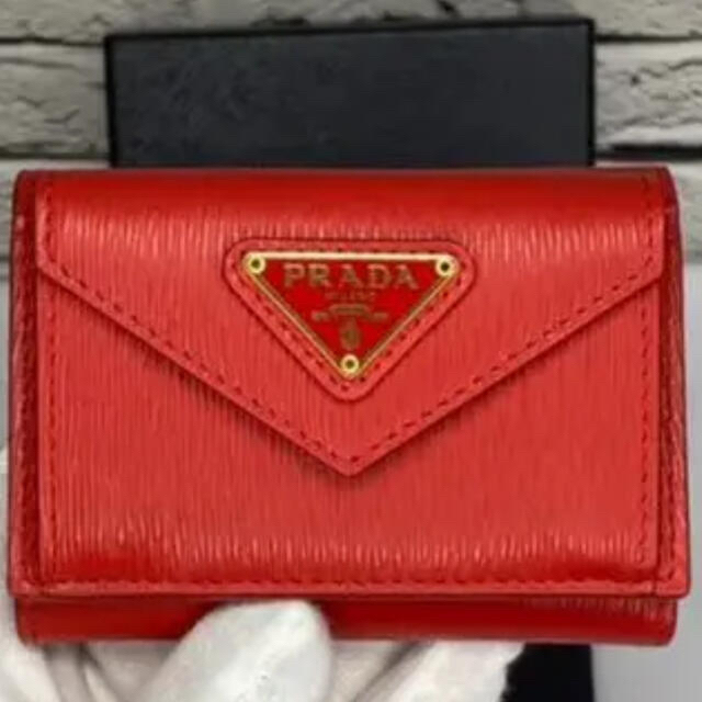 珍しい  PRADA - プラダミニ財布 財布