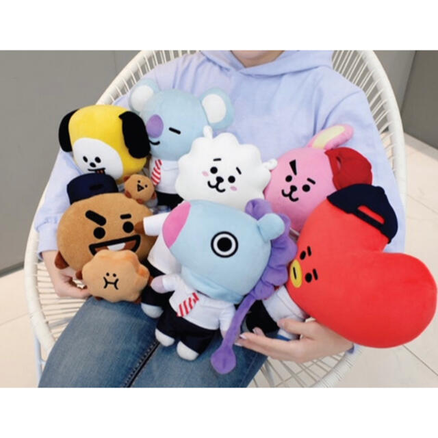 防弾少年団(BTS)(ボウダンショウネンダン)のBt21 BTS アフタースクール スタンディングドール RJ ジン エンタメ/ホビーのおもちゃ/ぬいぐるみ(ぬいぐるみ)の商品写真