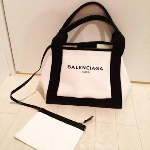 BALENCIAGA  バレンシアガ  キャンバストート