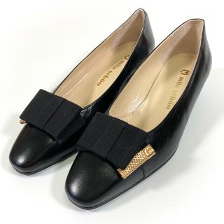 ミラショーン(mila schon)の新品✨ mila schon ローヒールパンプス リボン ブラック エナメル(ハイヒール/パンプス)