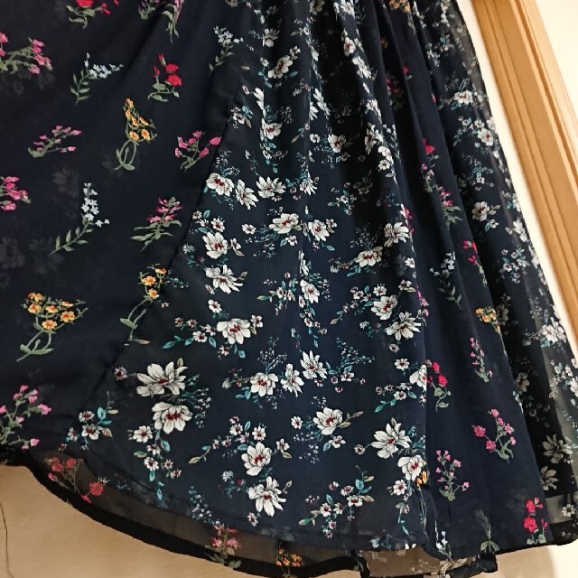 しまむら(シマムラ)の小花柄 ロングスカート レディースのスカート(ロングスカート)の商品写真