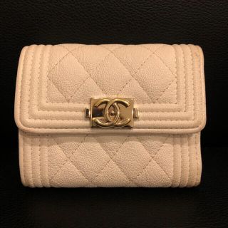 ⭐︎ 美品⭐︎ BOY CHANEL三つ折り財布　ホワイト　値下げ不可