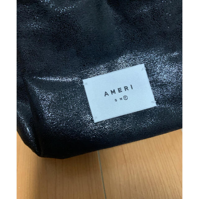 Ameri VINTAGE(アメリヴィンテージ)のお値下げ！新品⭐︎ameri vintage ノベルティ　コスメポーチ　ブラック レディースのファッション小物(ポーチ)の商品写真