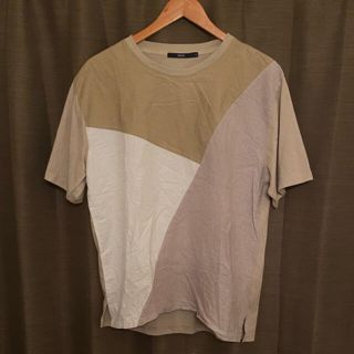 チャオパニック(Ciaopanic)の美品　チャオパニック　ベージュ　ホワイト　tシャツ　デザインシャツ(Tシャツ/カットソー(半袖/袖なし))