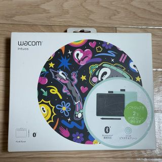 ワコム(Wacom)のワコム ペンタブ Intuos small ワイヤレス ピスタチオグリーン(PC周辺機器)