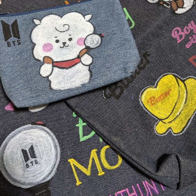 防弾少年団(BTS)(ボウダンショウネンダン)の‼️m様専💜BTS  ペイントバッグ💜防弾少年団  RJ バンタン レディースのファッション小物(ポーチ)の商品写真