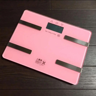 かわいいピンク色♫【新品】多機能コンパクト体重体組成計/体脂肪計【送料無料】(体脂肪計)