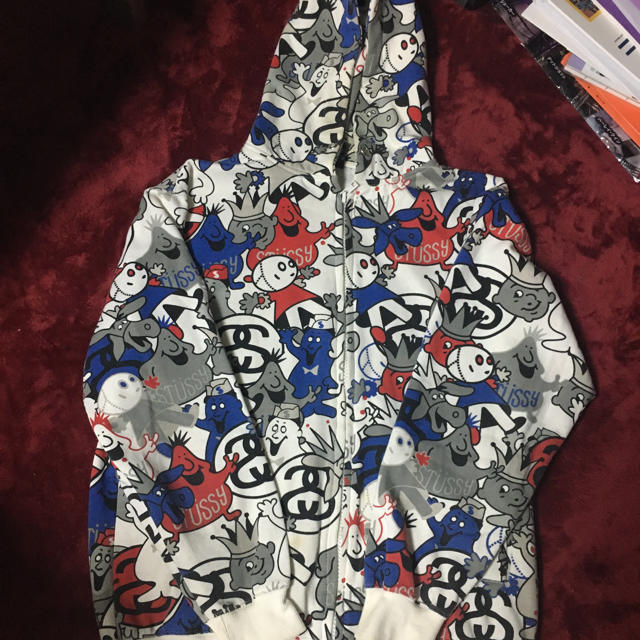 STUSSY - stussy 総柄 パーカーの通販 by ひつじ|ステューシーならラクマ