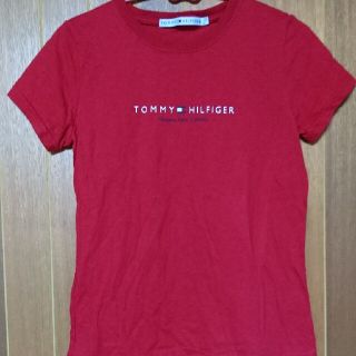 トミーヒルフィガー(TOMMY HILFIGER)のtommy hilfigerトミーヒルフィガー Tシャツ 半袖 シャツ 赤 古着(Tシャツ(半袖/袖なし))