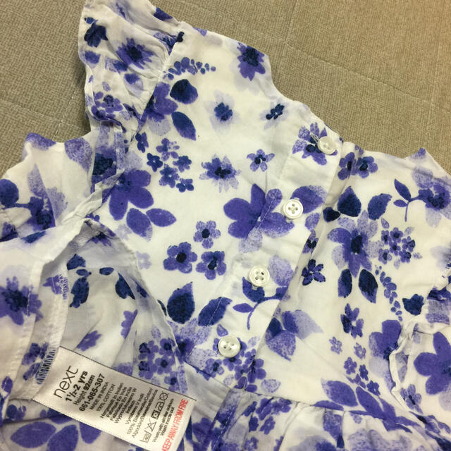 NEXT(ネクスト)のnext  花柄チュニック  美品 キッズ/ベビー/マタニティのキッズ服女の子用(90cm~)(Tシャツ/カットソー)の商品写真